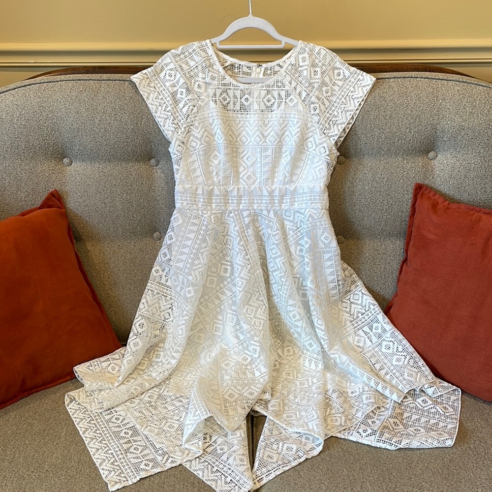 White Embroidered Lace Anthropologie Dress, Size 4